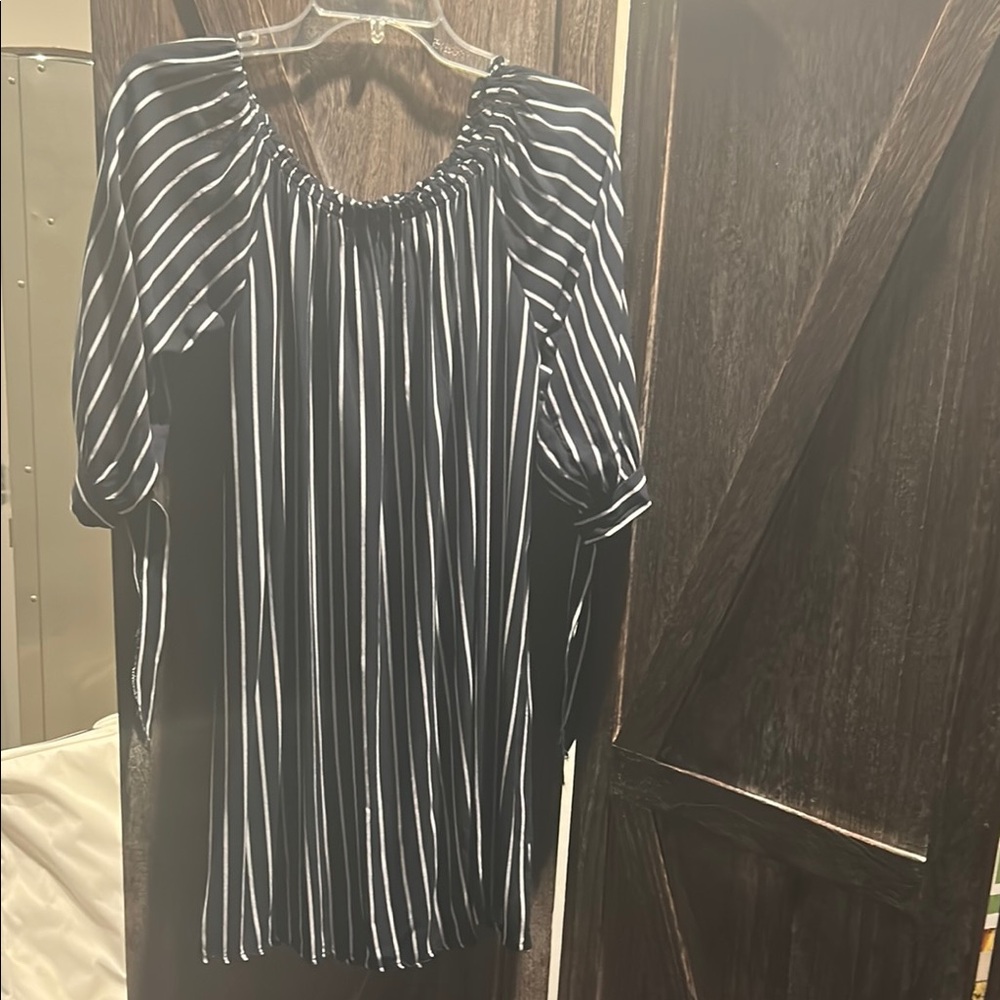 Striped Black and White Women's Top. Cute Date night Dress.  Black/white.